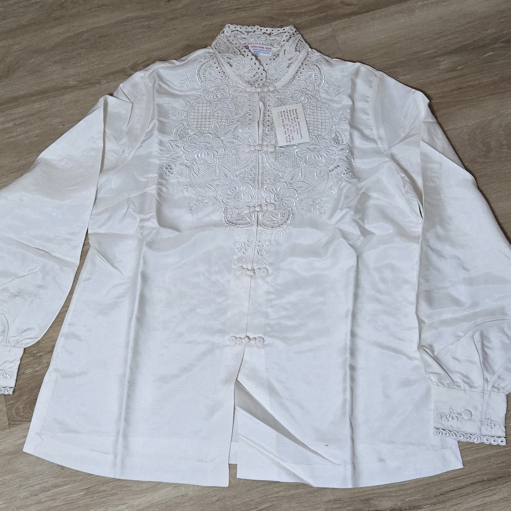 Vintage Red Peacock Hand-Embroidered Silk Blouse – Size 36